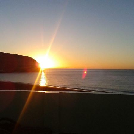 Atico En Primera Linea De Playa Gran Tarajal Bagian luar foto