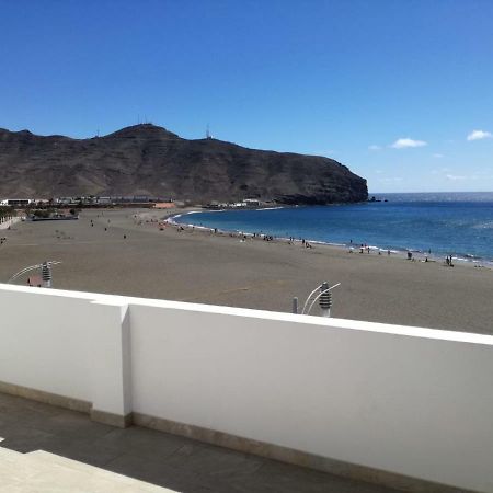 Atico En Primera Linea De Playa Gran Tarajal Bagian luar foto
