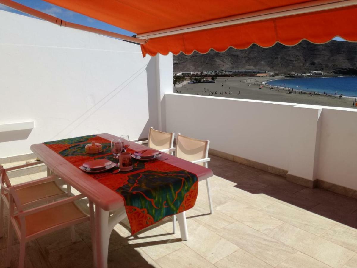 Atico En Primera Linea De Playa Gran Tarajal Bagian luar foto