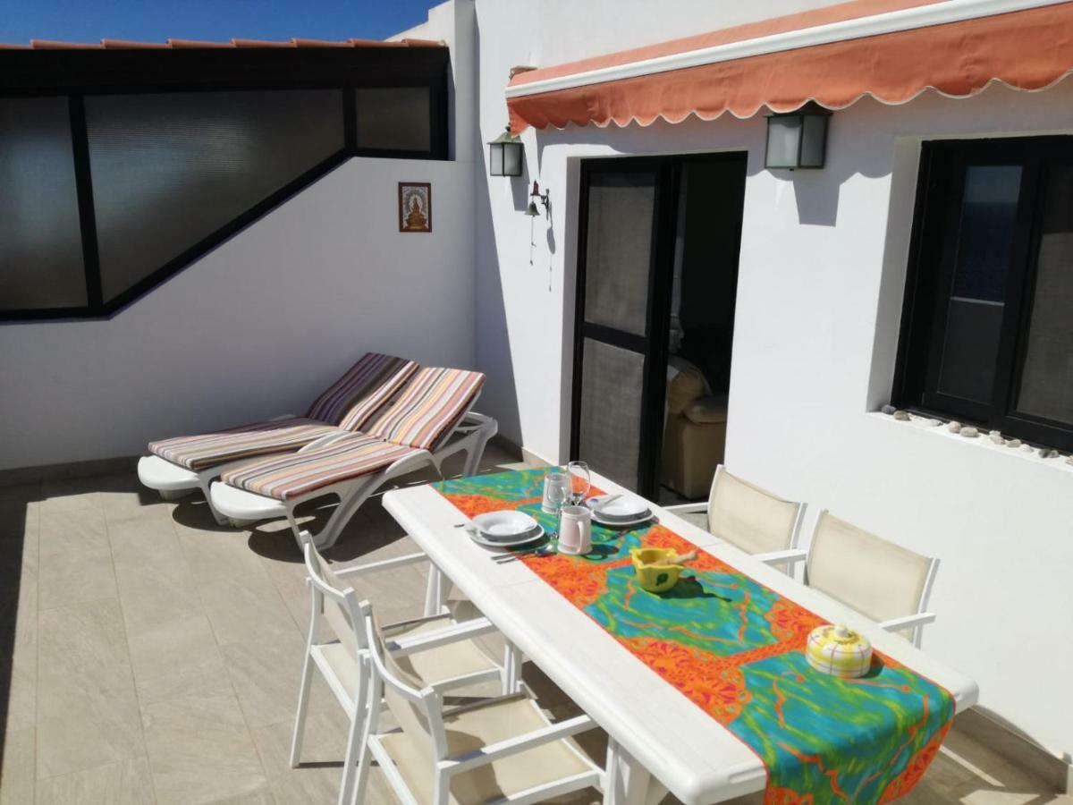 Atico En Primera Linea De Playa Gran Tarajal Bagian luar foto